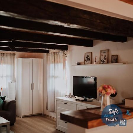 Kuca Za Odmor Lang Villa Karlovac Buitenkant foto