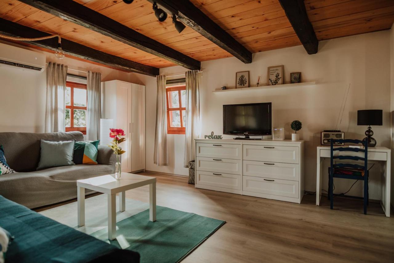 Kuca Za Odmor Lang Villa Karlovac Buitenkant foto