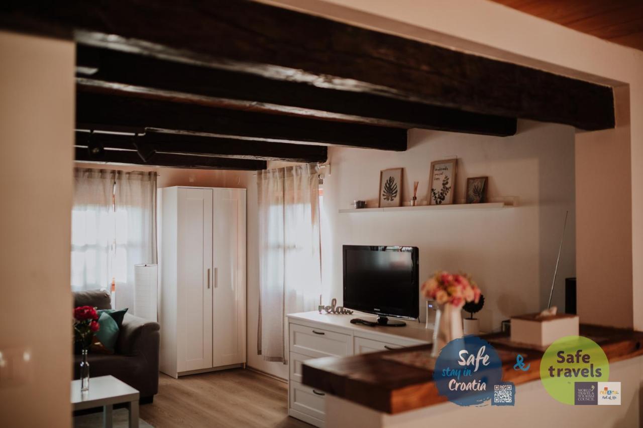 Kuca Za Odmor Lang Villa Karlovac Buitenkant foto